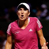 Gelar Pertama Buat Henin