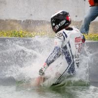 Perayaan Gila Lorenzo di Kolam Jerez