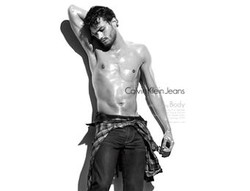 Calvin Klein Luncurkan Jeans Ilusi Pembesar Penis