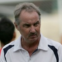 Riedl Tangani Indonesia