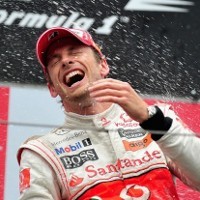 Button Tak Cukup Cepat Buat Briatore