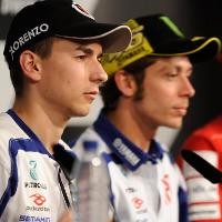 Lorenzo Mau Terus di Yamaha
