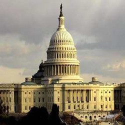 Saat yang Lain Debat, Senator AS Malah Nonton Gambar Porno