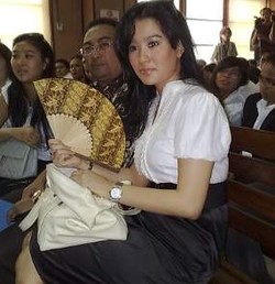 Marcella Zalianty Kembali ke Pengadilan