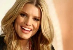 Dokter Kaget, si Cantik Jessica Sikat Gigi Seminggu 3 Kali