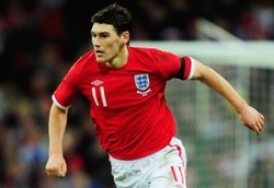 Inggris Tunggu Kabar Barry