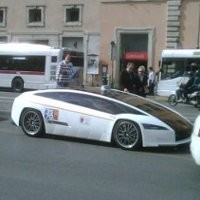 Mobil Super Jadi Taksi di Roma