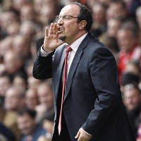Benitez Ingin Bertahan di Anfield 