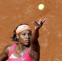 Serena Tunggu Venus di Semifinal
