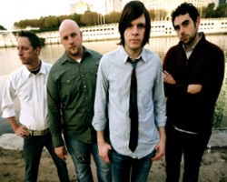 Copeland Nervous Tiket Konsernya di Bandung Ludes