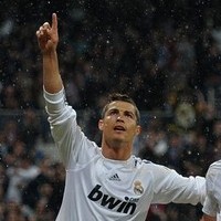 Madrid Lampaui 100 Gol