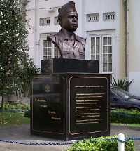 3 CCTV Amankan Patung Pak Karbol di FK UI Salemba