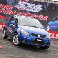 Suzuki Yakin Bisa Jual 600 Unit SX4 Perbulan