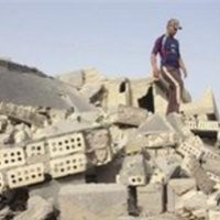 3 Bom Mobil di Irak Tewaskan 102 Orang