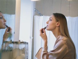 Trik Riasan Cantik Untuk Wanita Karir (Bagian 1)