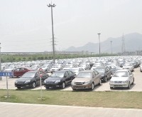 China Stop Jual Mobil Beremisi Tinggi