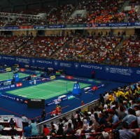  Lawan Penonton, Kalahkan Timnya