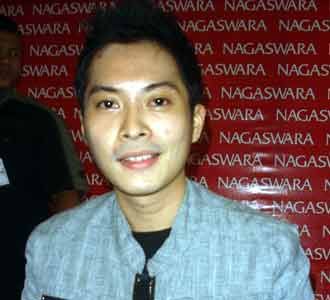 Vokalis Baru Kerispatih