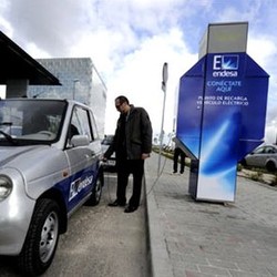 Cara Baru Ngecas Mobil Listrik