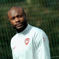 Gallas Menuju Pintu Keluar Emirates