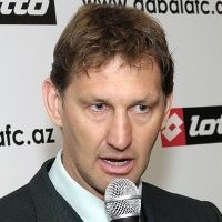 Adams Berpetualang di Azerbaijan