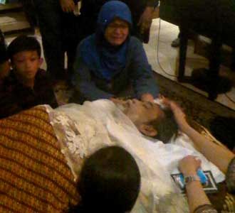 Duka Keluarga Adnan Buyung