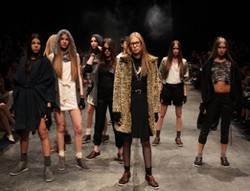 Fashionable Dengan Lini Mixte Vol. 05 Nikicio