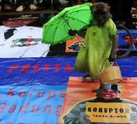 Garansi Kecam Koruptor