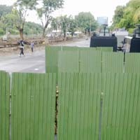 Jalan Akses Keputran Dipagari Seng 