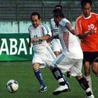 Sepakbola Pemilukada Damai