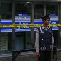 Mesin ATM BCA Digerayangi Pencuri