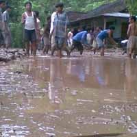 Gunung Gulang di Pacitan Muntahkan Lahar Dingin