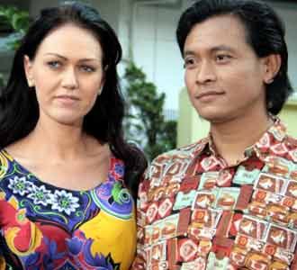 Serasinya Orangtua Obama Kecil