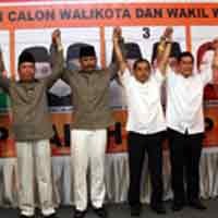 Calon Walikota Paparkan Visi-Misi di Depan Anggota Dewan