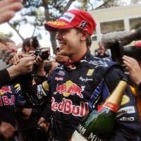 Vettel Puas Juara Kedua 
