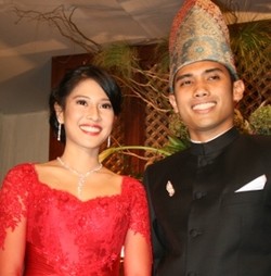 Dian Sastro Terharu Jalani Proses Siraman