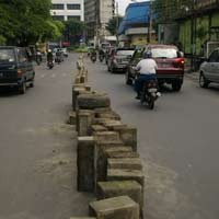 Jelang Rekayasa Lalin di Keputran, Dishub Pasang Separator 