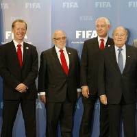 Ketua Komite Pemenangan Inggris Mundur