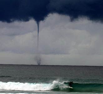 Tornado Terjang Bondi Beach
