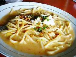 Nyam... Nyam Gurih Wangi Mi Celor