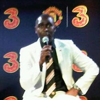 Tri Siap Boyong 25 Fans MU ke Old Trafford