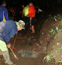 Dinas Bina Marga Jabar Lakukan Pengeboran Tanah di Lokasi 