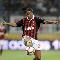 Ronaldinho Tak Akan Dilepas