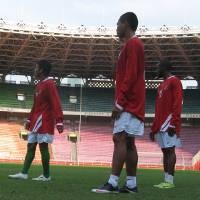 Riedl Fokus Benahi Fisik & Motivasi Pemain