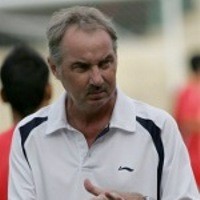 Riedl Siap Bahagiakan Indonesia