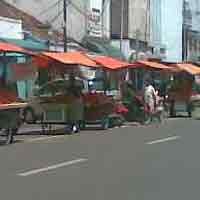 Gubernur Imbau Mall Sediakan Lahan untuk Tampung PKL