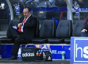 Benitez Tegaskan Tetap di Anfield