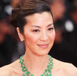 Michelle Yeoh Gugup Bila Lupa Bawa Buku