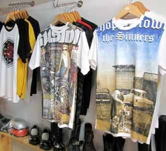 Pernak-pernik untuk Bikers di Oldskull 