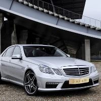 Bedah Fitur Sedan Sport Mercy E63 AMG